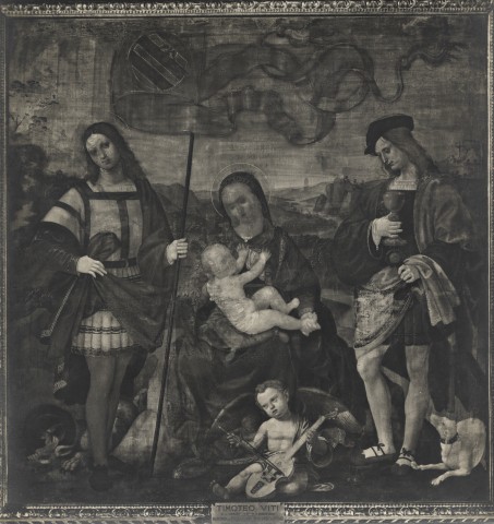 Alinari, Fratelli — Viti Timoteo - sec. XV/ XVI - Madonna con Bambino tra san Crescentino e san Donnino — insieme